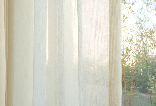 Detailed Colourvue Curtains